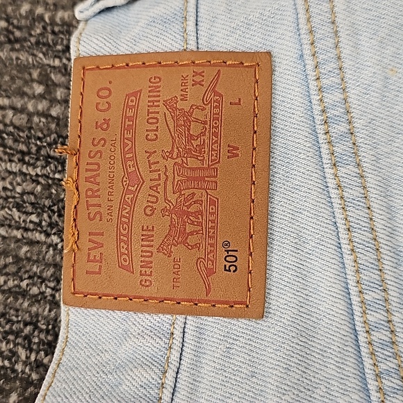 Levi's light blue stretch denim shorts . 501 . Size 27 - Picture 2 of 9